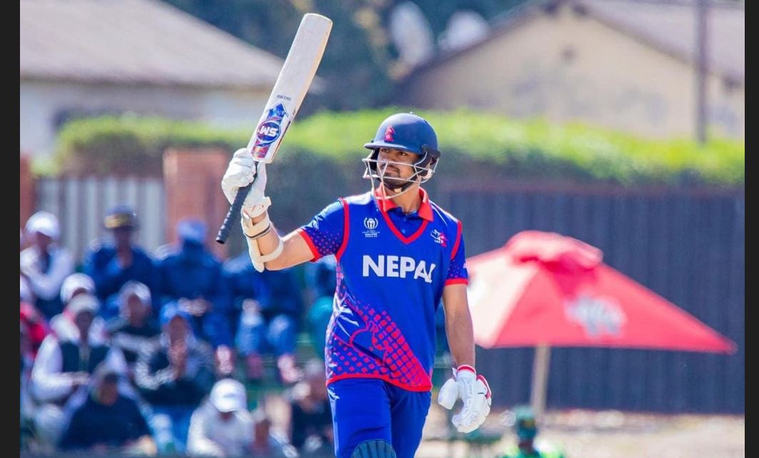 स्कटल्यान्डविरुद्ध गुल्सन झाको शतक